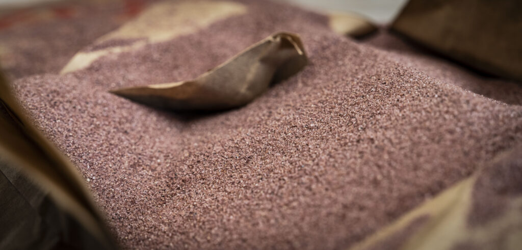Abrasivmaterial GMA Garnet ClassicCut™ 120 Mesh 1MT lose auf Einwegpalette